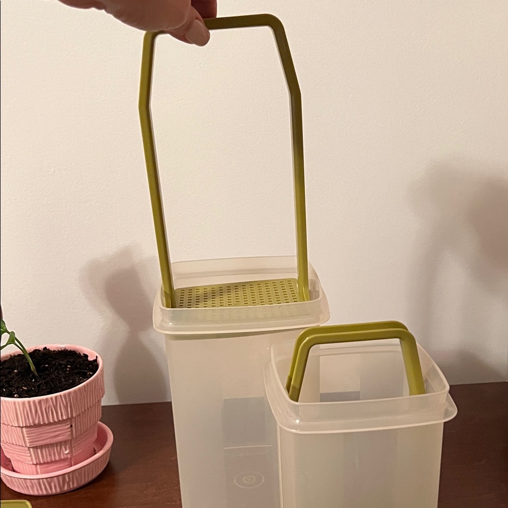 Tupperware Green and White Kitchen Storage Containers - Picture 4 of 11